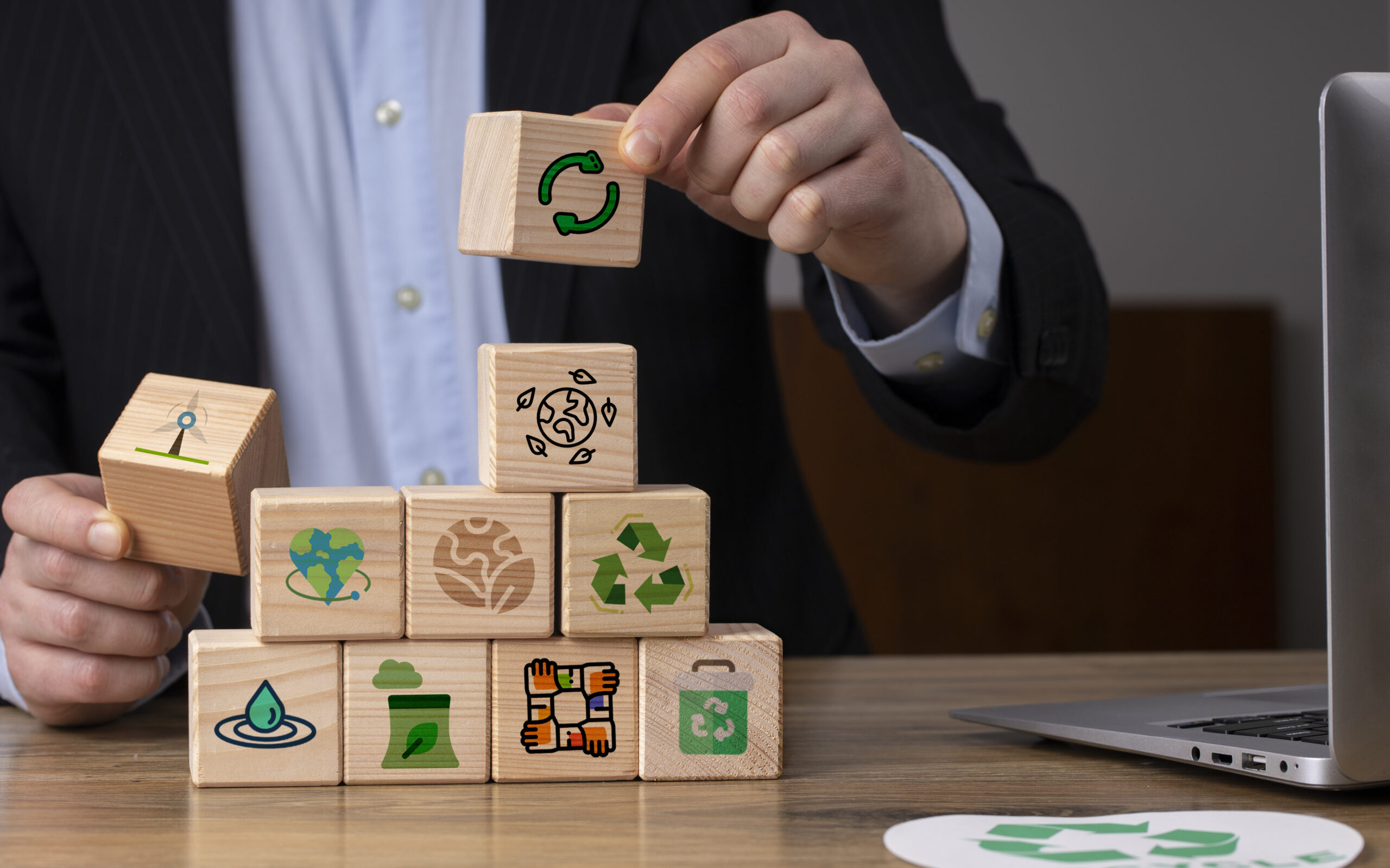 Sustentabilidade em ambientes industriais: como projetar para reduzir impactos e aumentar a eficiência.