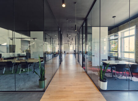 Papel do design de divisórias para aumentar da produtividade no escritório