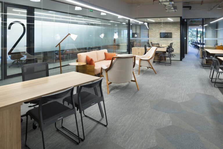 Divisórias Div Design: como cada uma pode atender às suas necessidades